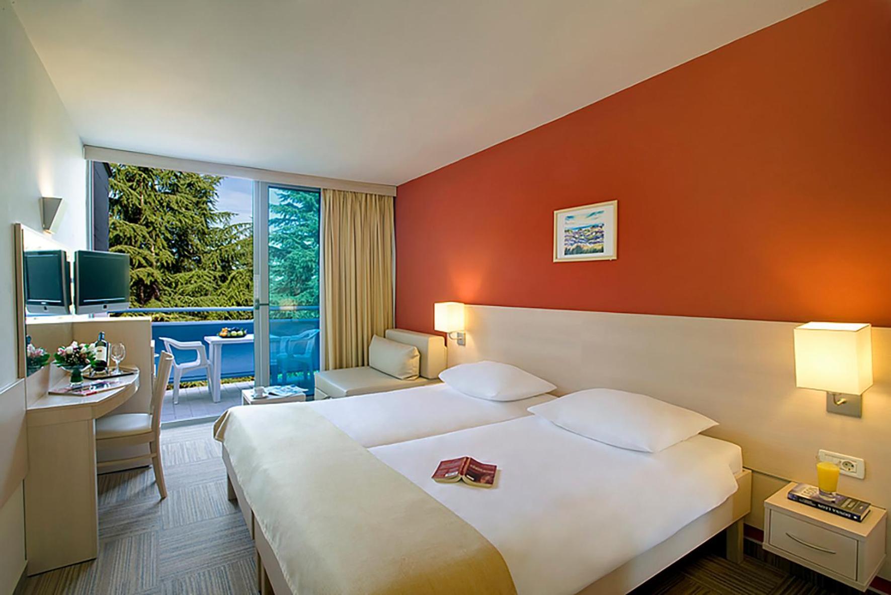 Sunny Porec By Valamar, Ex Crystal Екстериор снимка